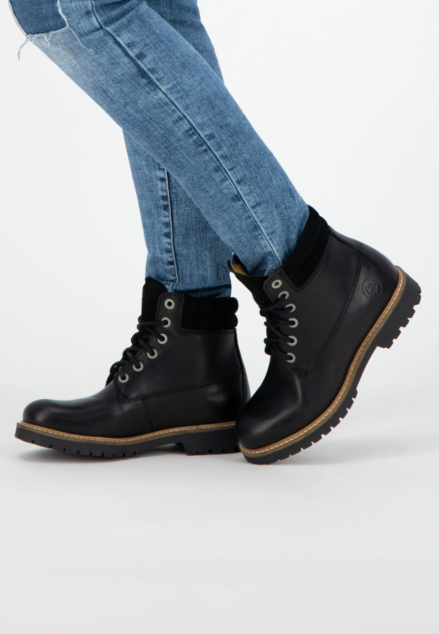 Schnürstiefel Ljosland In Schwarz – Bild 7